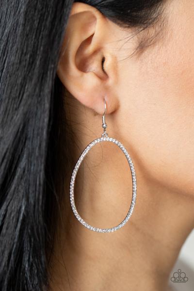 ​OVAL-ruled! - White